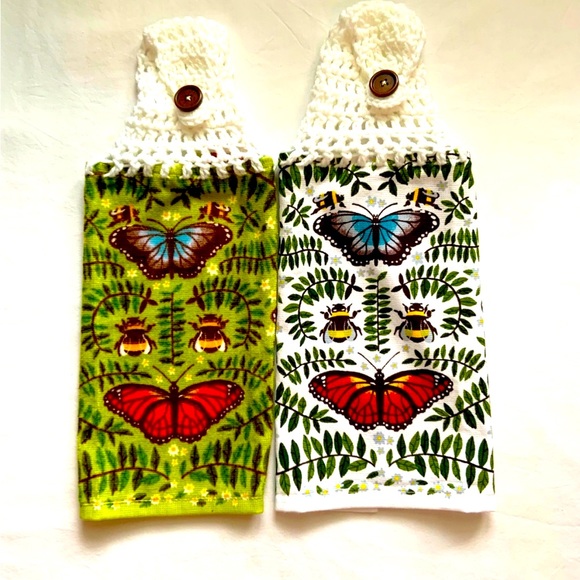 HAND CRAFTED Crocheted Top Butterflies Hanging Kitchen or Bathroom Hand Towels - Picture 3 of 9